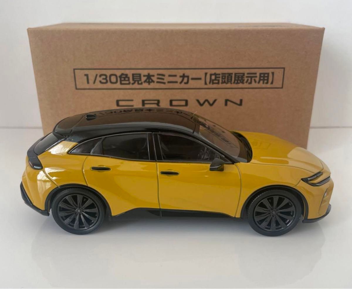 トヨタ CROWN SPORT クラウン スポーツ 1/30カラーサンプル トヨタ CROWN SPORT クラウン スポーツ 1/30カラーサンプル