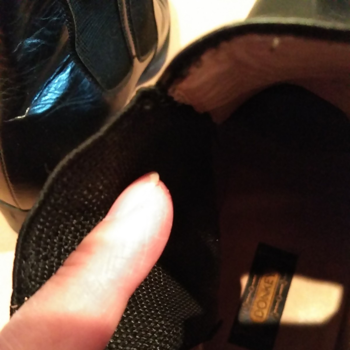 【美品】25.5㌢EE　黒　DONKEY　レディースレザーブーツ サイド2連ゴムで指先だけ入れればスムーズに履けます。　 _画像8