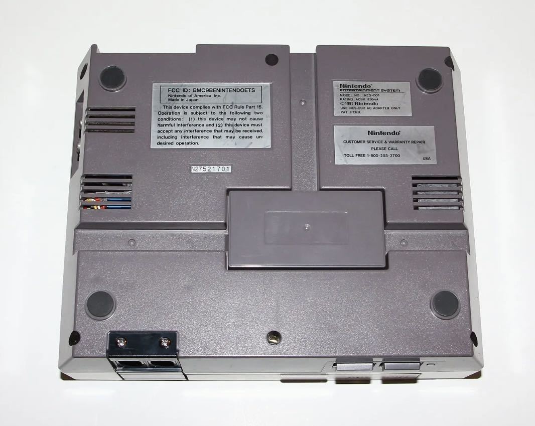 任天堂 エンターテイメントシステム NES 海外版 ファミコン本体 任天堂 エンターテイメントシステム NES 海外版 ファミコン本体