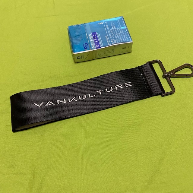 VANkulture VK OVERSIZED WRIST STRAP KEYCHAIN キーチェーン USDM ミニバン ヴァンカルチャー バンカルチャー シエナ オデッセイの画像2