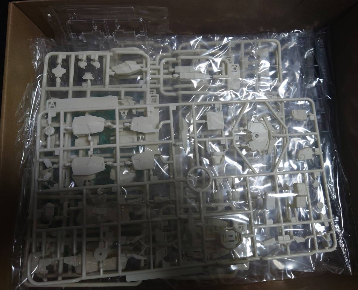  unused plastic model 1/100 MBV-707-Gtem Gin electronic brain war machine Virtual-On series No.01 4518992223896