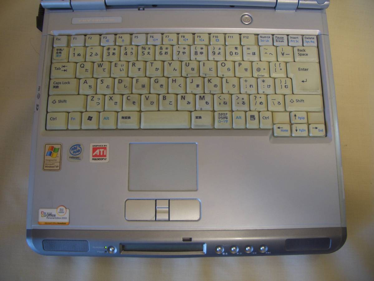 Fujitsu FMV-BIBLO NB50H ジャンク品_画像6