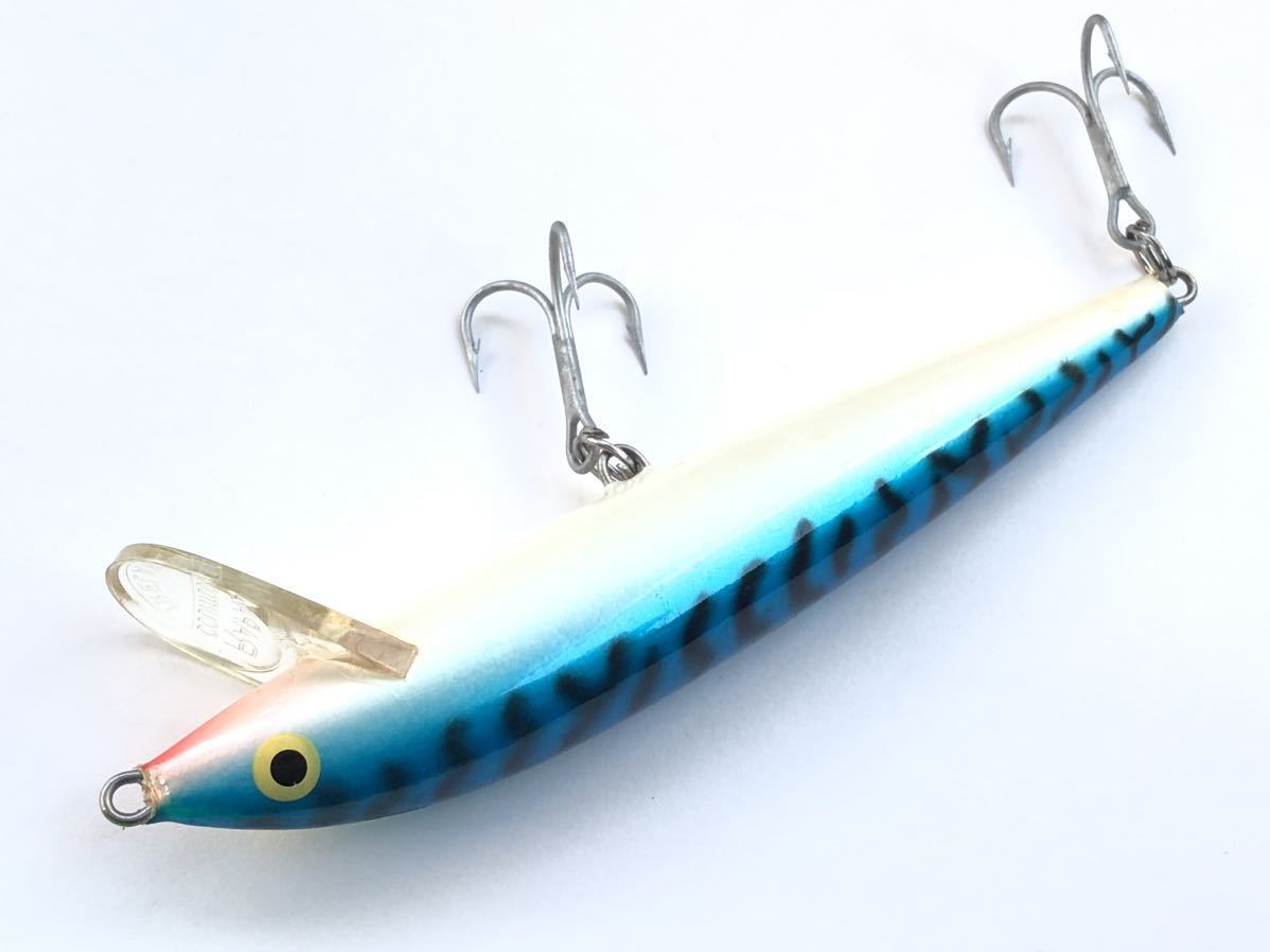 美品★RAPALA CD11★ラパラカウントダウン11★110mm16g★バルサ天然素材キビキビアクション★シンキングミノー★ブルーバック_画像2