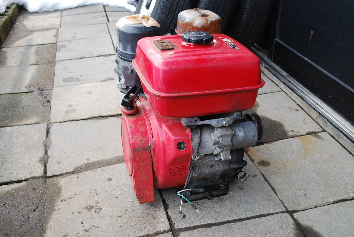 ホンダ除雪機 中古部品 HS870用エンジン GX240 不動 の商品詳細 ホンダ除雪機 中古部品 HS870用エンジン GX240 不動 の商品詳細