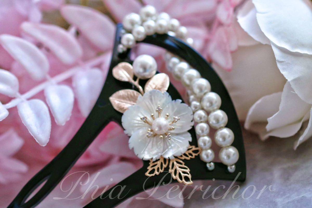 . Sakura ornamental hairpin chopsticks type pearl . hair ornament tomesode kimono coming-of-age ceremony wedding hairpin hair accessory peace graduation ceremony pearl The Seven-Five-Three Festival New Year N109