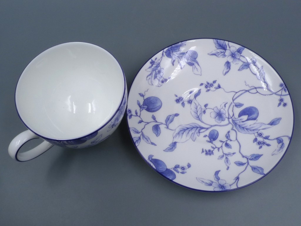 希少 廃盤品 1996年 ウェッジウッド WEDGWOOD ブループラム ティーカップ&ソーサー コーヒーカップ BLUE PLUM_画像6