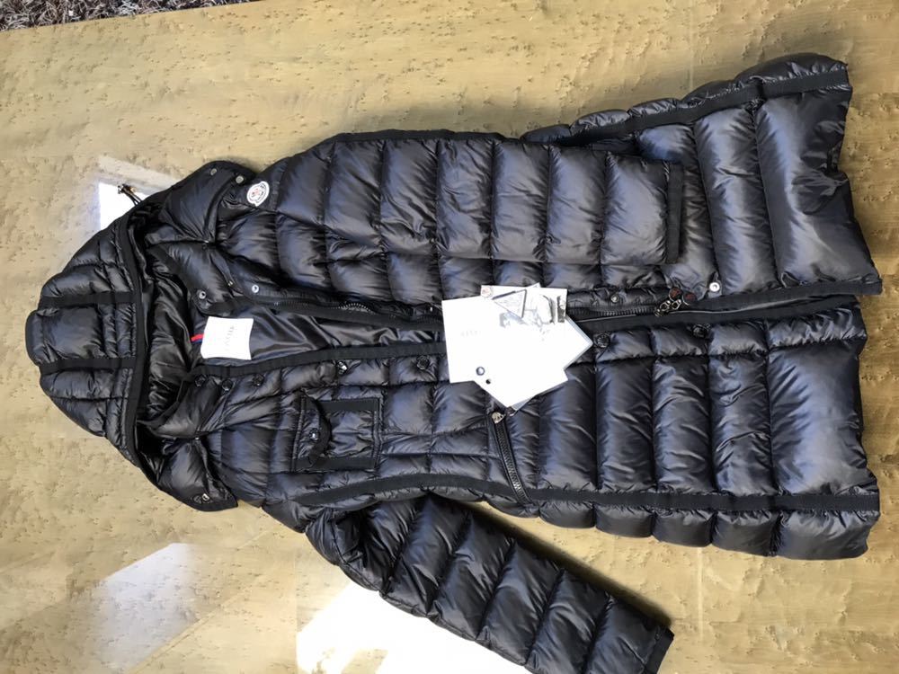 モンクレール ★【MONCLER】★ サイズ0 一番人気サイズ ★ エルミンヌ HERMINE ★ ダウンコート BLACK ★ 高級クリーニング済_画像1