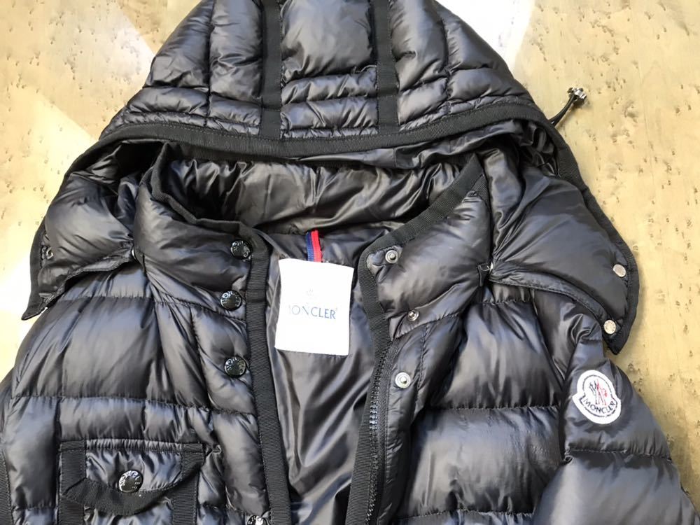 モンクレール ★【MONCLER】★ サイズ0 一番人気サイズ ★ エルミンヌ HERMINE ★ ダウンコート BLACK ★ 高級クリーニング済_画像2