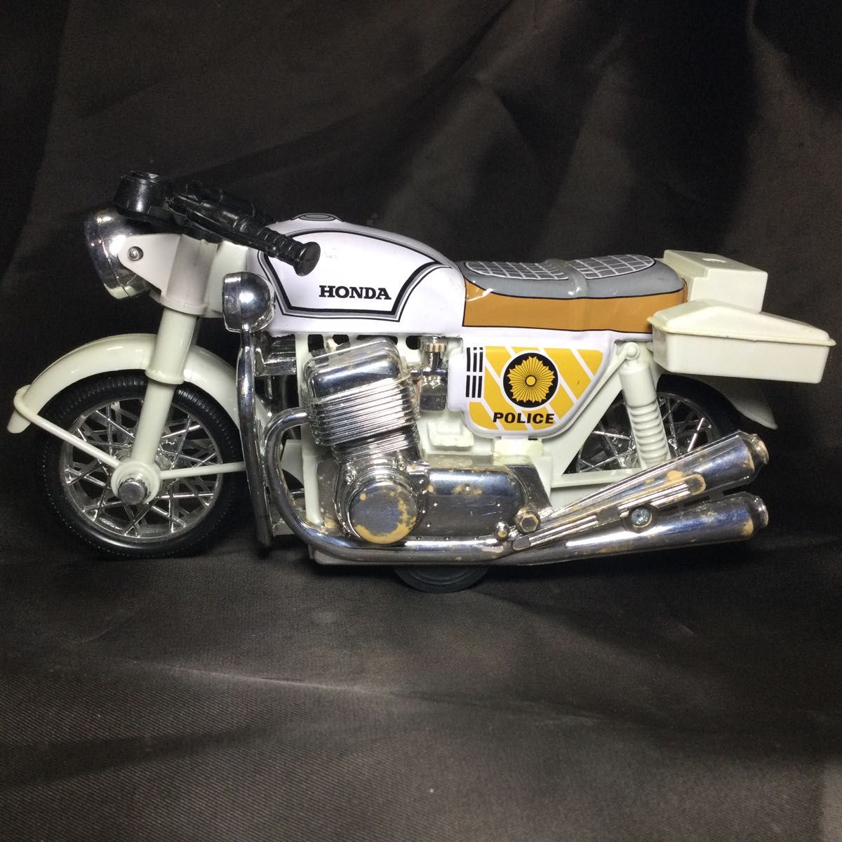 ホンダ CB750 FOUR 白バイ ブリキ製フリクション玩具|Yahoo ホンダ CB750 FOUR 白バイ ブリキ製フリクション玩具|Yahoo