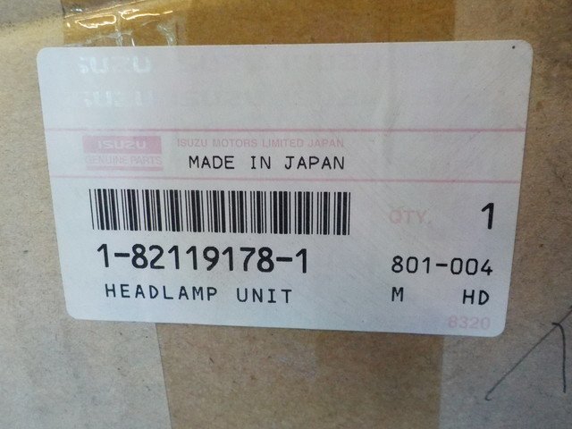 YY1●○ISUZU　フォワード　純正未使用　ヘッドライト（左側のみ）（KOITO100-2151）1-82119178-1　6-1/15（も）_画像10