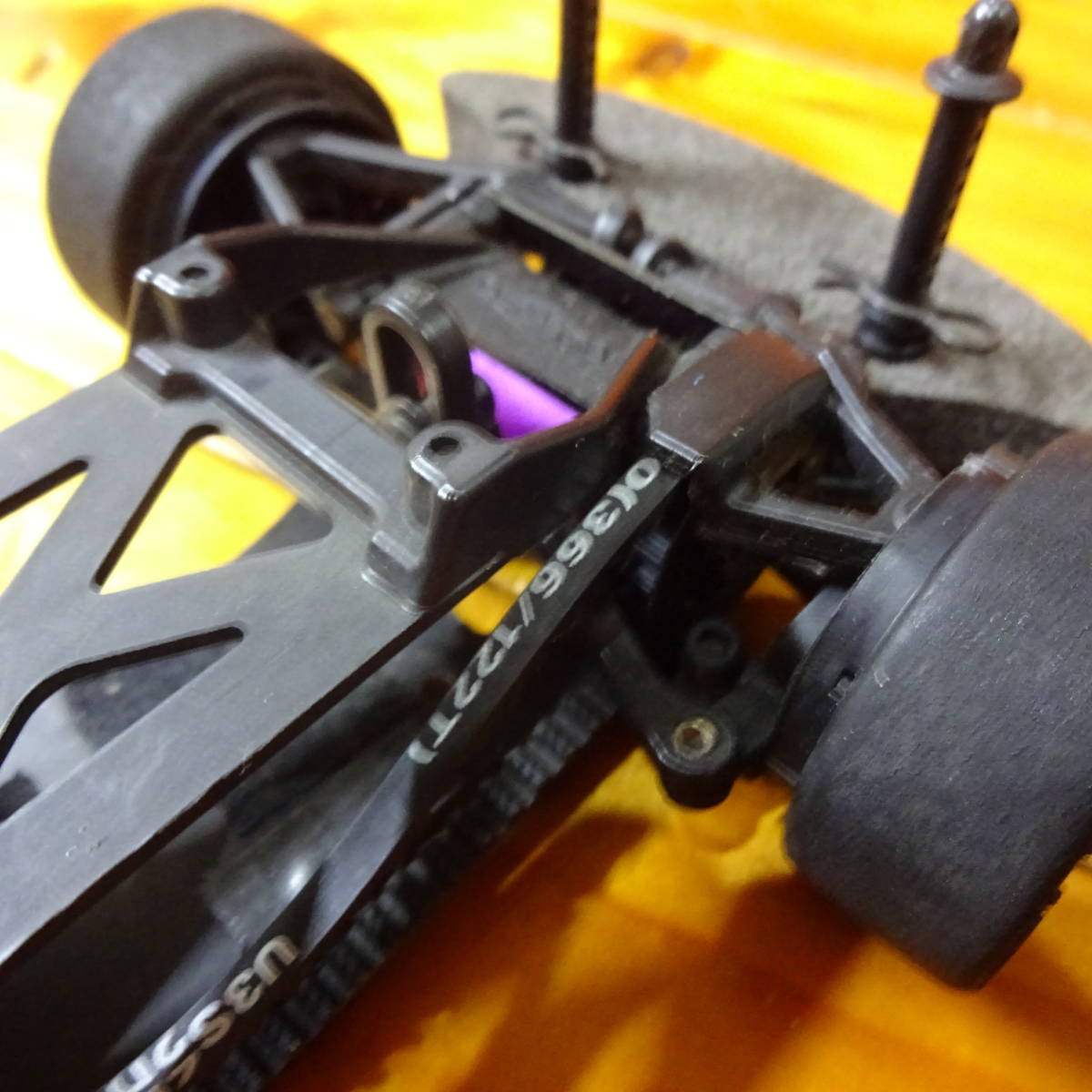 HPI　1/18　MICRO　RS4　シャーシー　_画像3