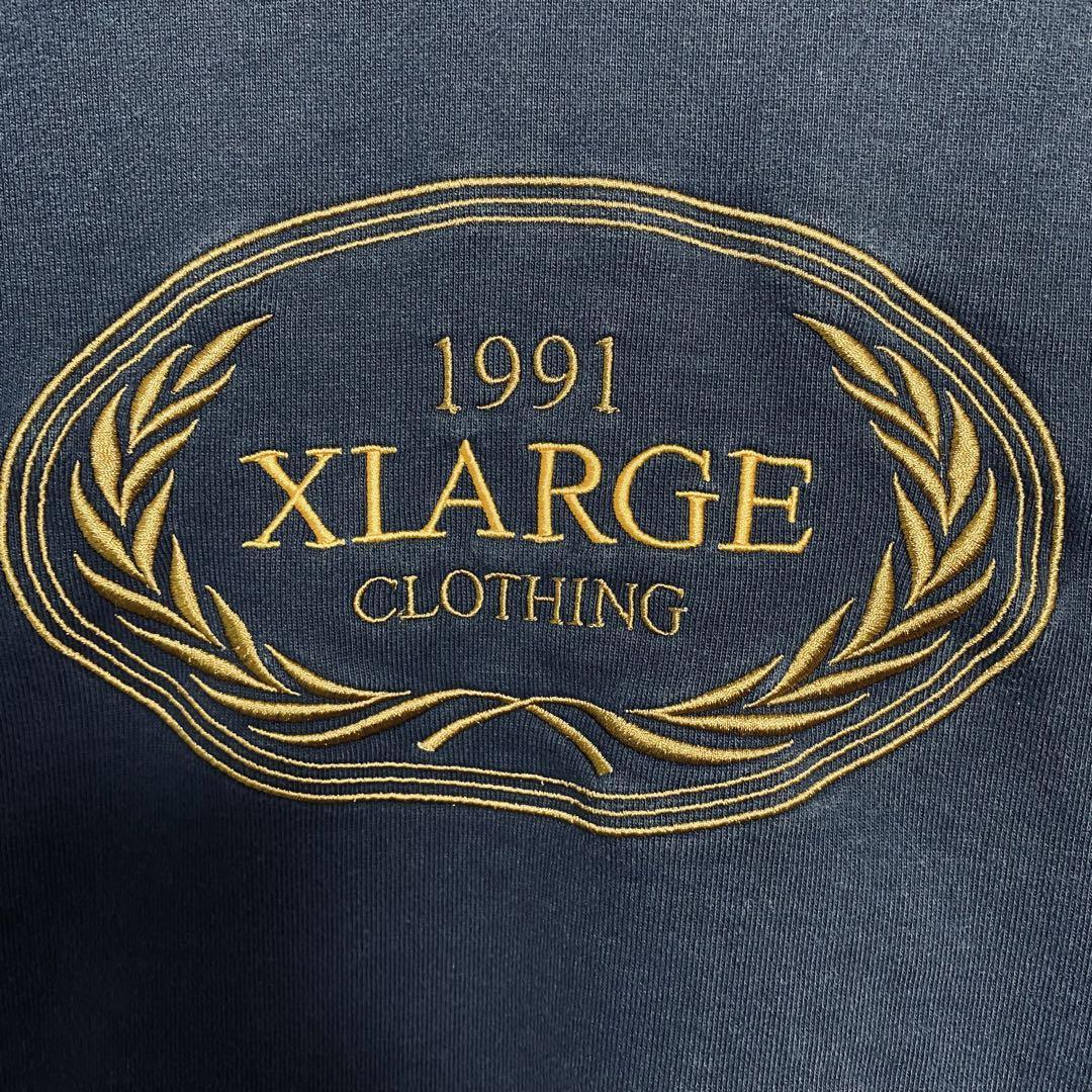 【人気デザイン】XLARGE エクストララージ　スウェット　Lサイズ　リンガー　センター刺繍ロゴ　センターロゴ　ビッグロゴ　ストリート