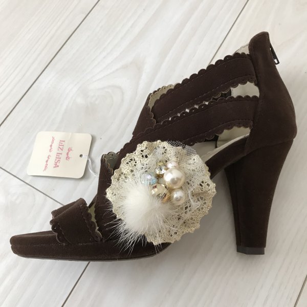 * new goods *LIZ LISA ( Liz Lisa ) flower decoration attaching Cross design pumps / Brown /M