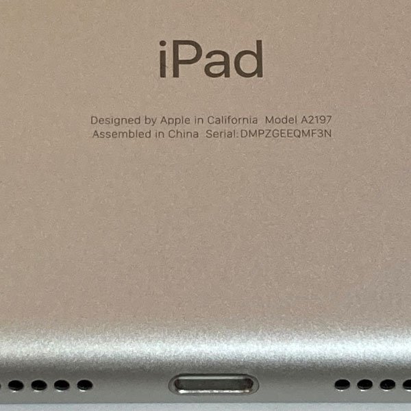 Apple iPad7 第7世代 A2197 MW752J/A 32GB 10.2インチ WiFiモデル シルバー_画像3