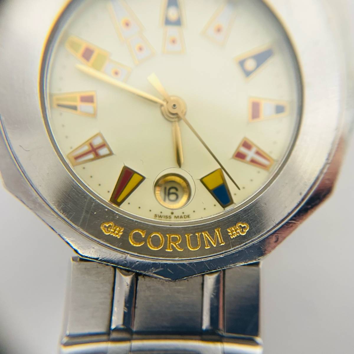 C-01189SI 【稼働品】 CORUM コルム アドミラルズカップ アイボリー文字盤 クォーツ レディース腕時計 39.610.20 V050 万国旗_画像9