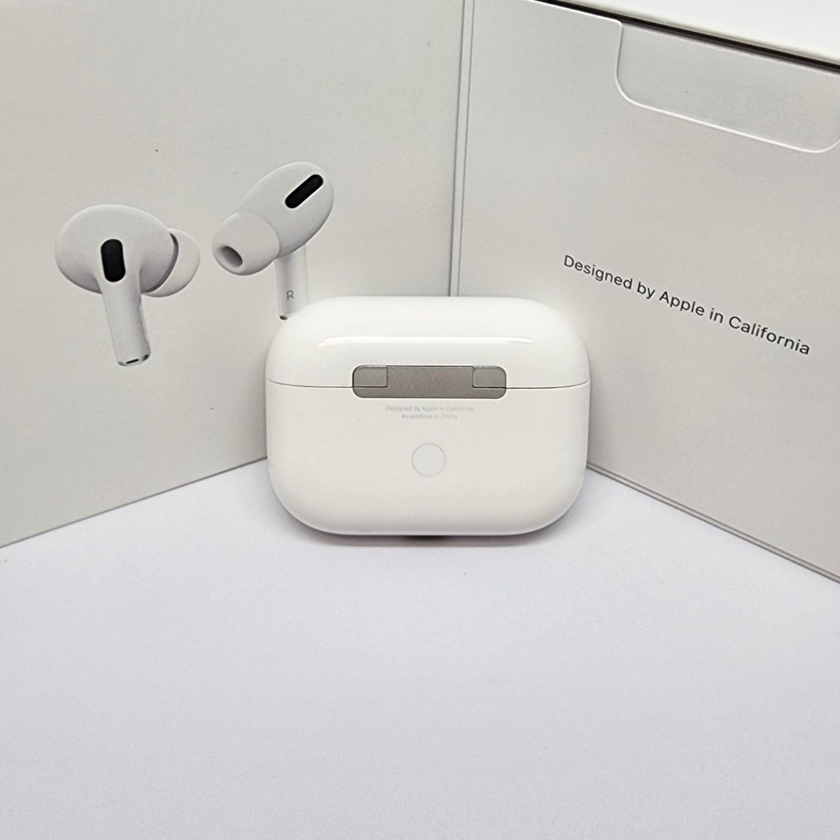 極美品】Apple正規品 AirPods Pro第一世代 第1世代 充電ケース 極美品】Apple正規品 AirPods Pro第一世代 第1世代 充電ケース