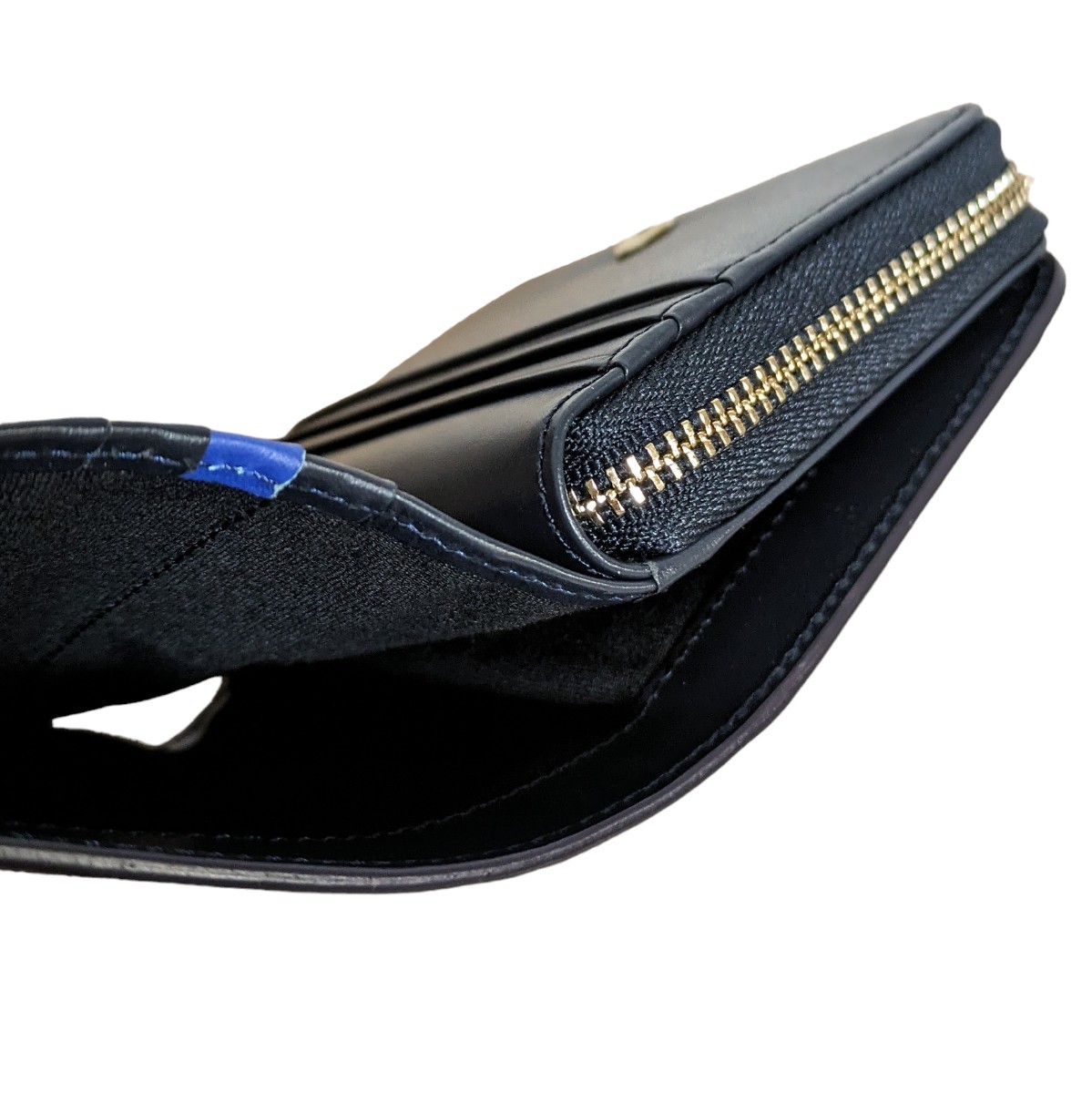 新品 ポールスミス Paul Smith 二つ折り財布 ラッキーフローラル 新品 ポールスミス Paul Smith 二つ折り財布 ラッキーフローラル