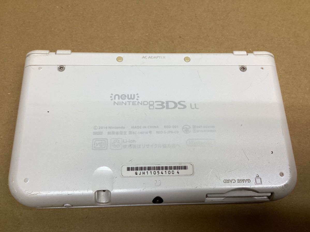 Nintendo 任天堂 New3DSLL パールホワイト ニンテンドー ソフト付 動作品_画像3