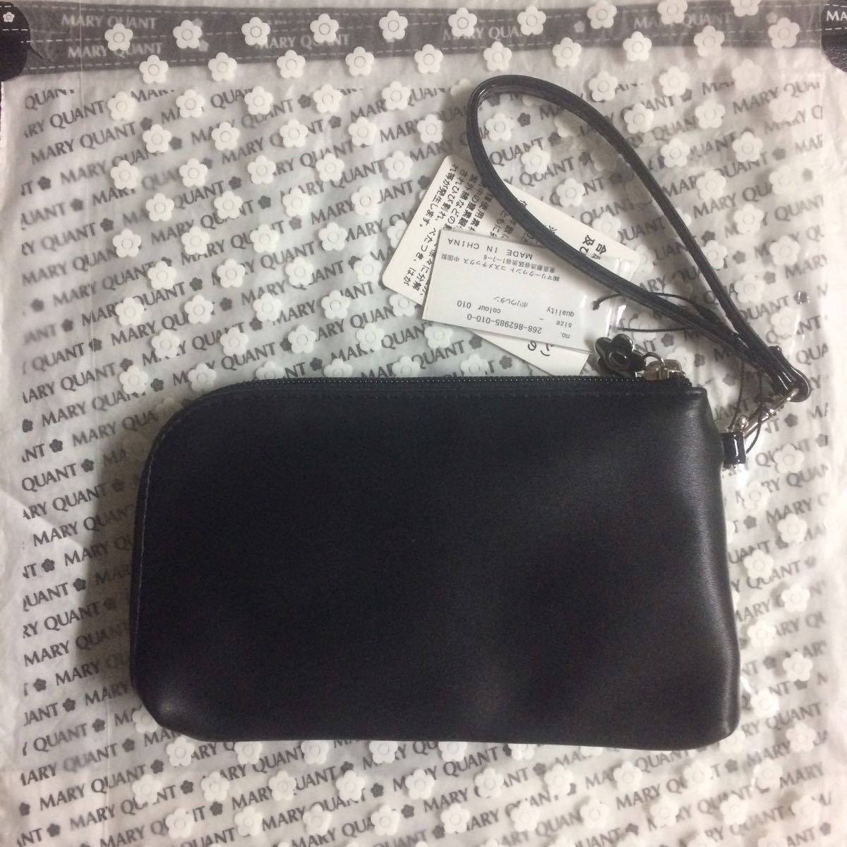 [ tag equipped ] Mary Quant * with strap . pouch black × white 