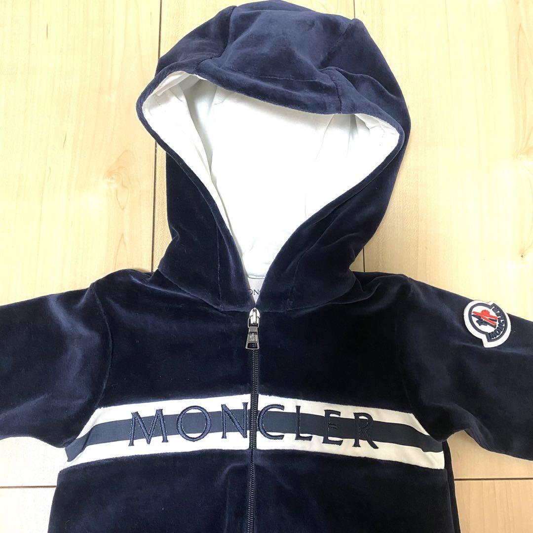 新品・未使用　MONCLER モンクレール　ベビー服　ネイビー　ブランドロゴ入り　フード付き