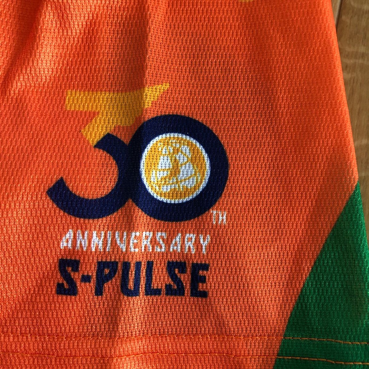 激レア　エスパルス30周年アニバーサリー限定　Ｔシャツ Jリーグ サッカー メンズＬサイズ プラティクスシャツ　頂き物でして使わずに保管_画像3