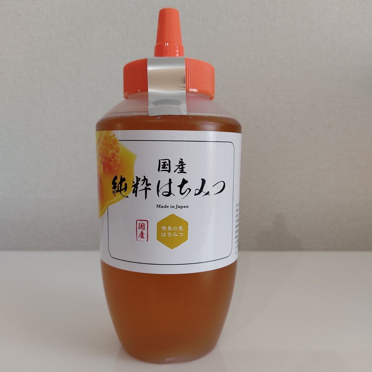 トンガリ容器 【奈良の里】国産純粋はちみつ 非加熱 1kg × 1個 トンガリ容器 【奈良の里】国産純粋はちみつ 非加熱 1kg × 1個