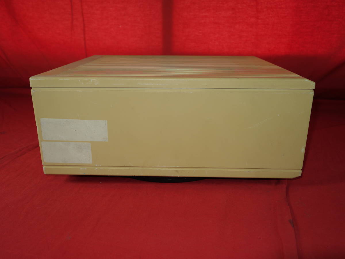 Apple　Macintosh ⅡCi　M5780 【通電不可】 メモリあり/HDDなし　【ジャンク】_画像3