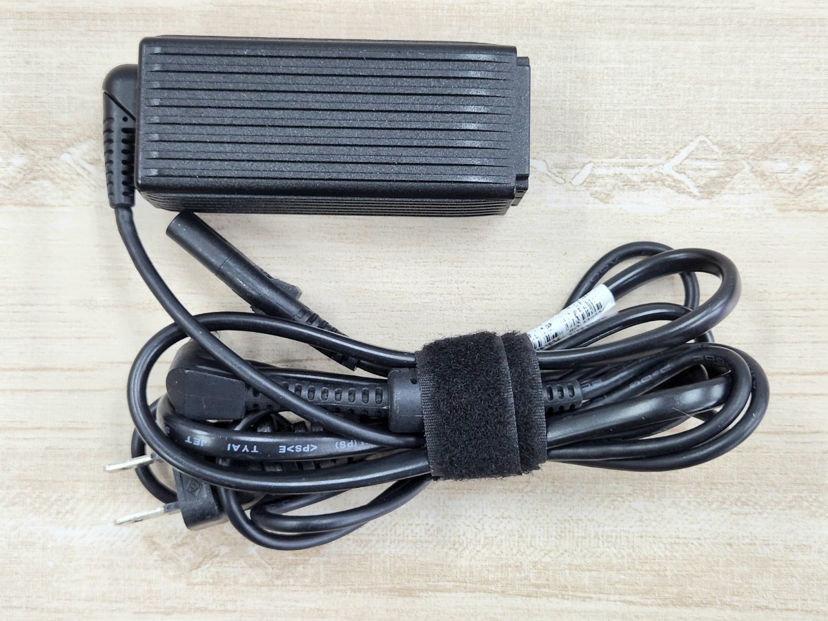 Panasonic original AC adaptor CF-AA62J2C M5 16V2.8A MX5 MX4 MX3 AX3 AX2 RZ6 RZ5 etc. correspondence possible 