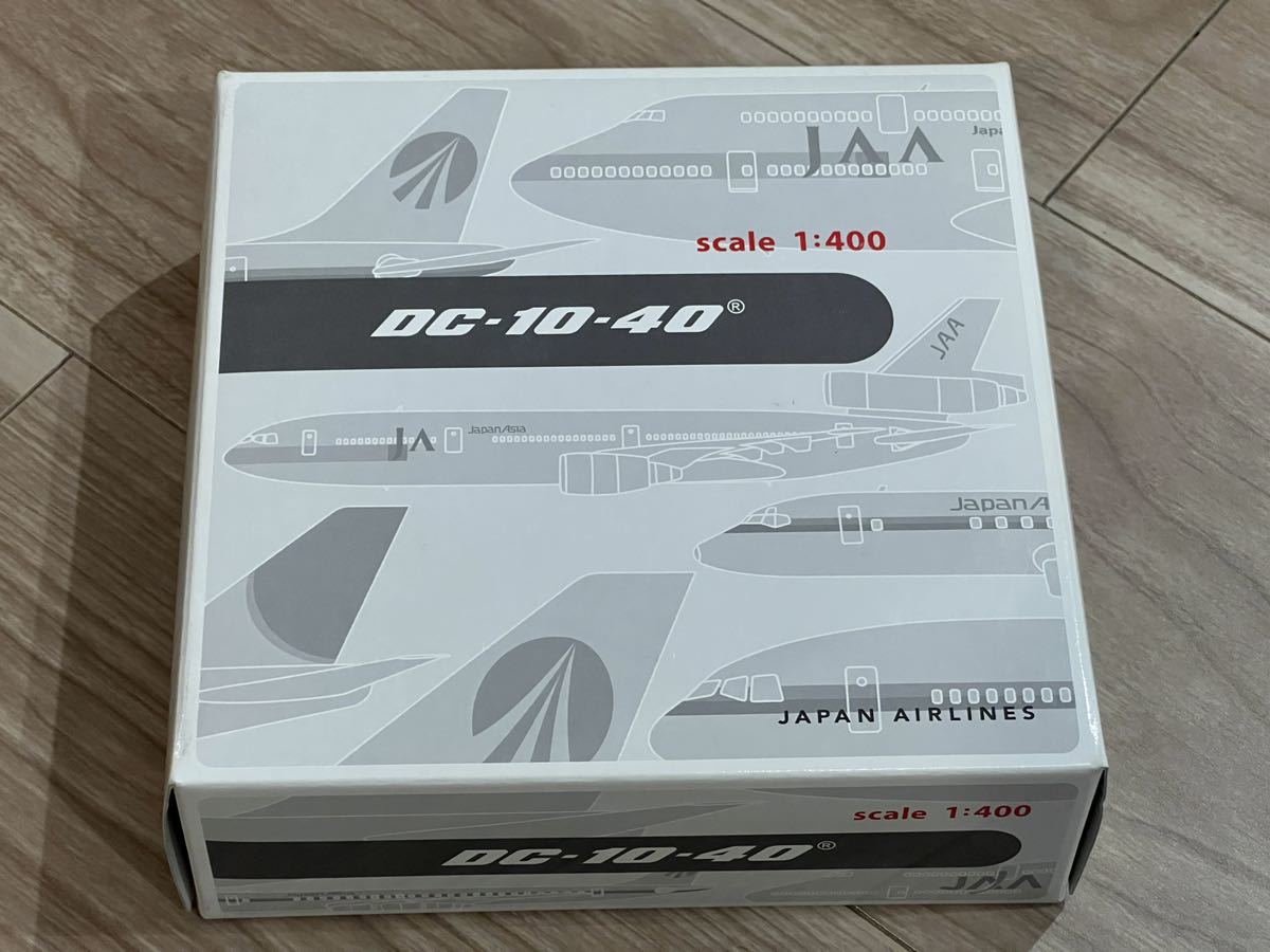 DRAGON 日本アジア航空　DC-10-40 1/400._画像1