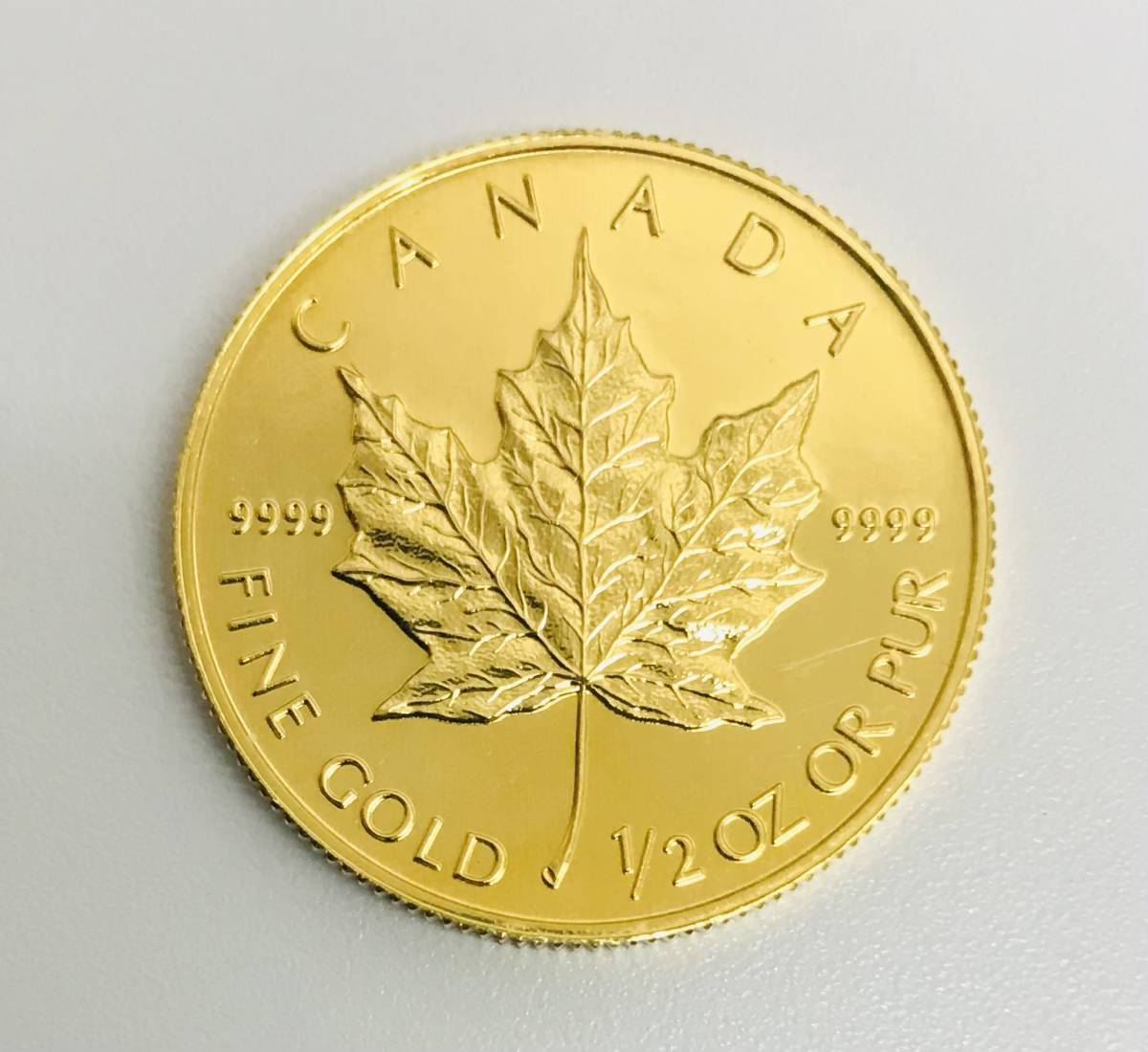 ★純金★CANADA メイプルリーフ金貨 1994★純金貨幣 20ドル 1/2oz 金貨重量 15.6ｇ★CANADA FINE GOLD 1/2oz OR PUR 9999★K24 資産 金★_画像1