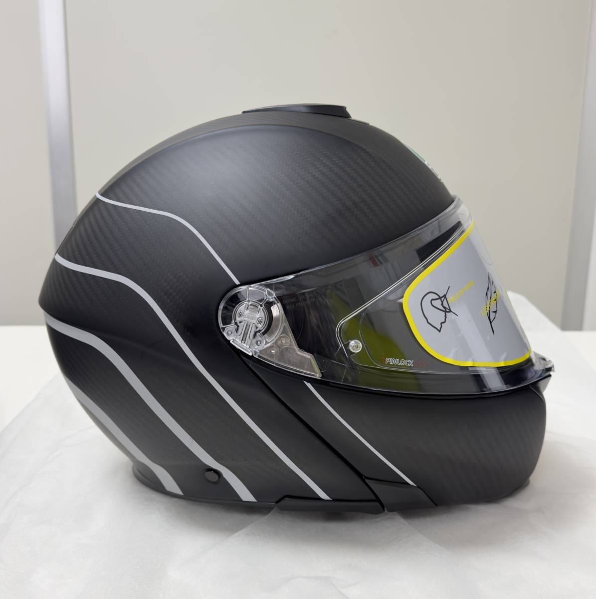 agv ・カーボンヘルメット・SPORTMODULAR AGV JIST MULTI - REFRACTIVE CARBON/SILVER　アジアンフィットXLサイズ_画像3