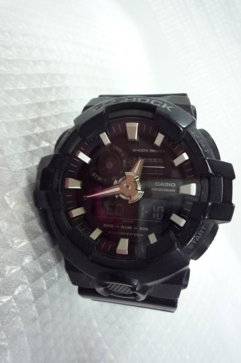 カシオ Gショック G-SHOCK メンズ ブラック 防水 耐衝撃構造 デジアナ 腕時計 GA-700　箱説明書付き_画像2