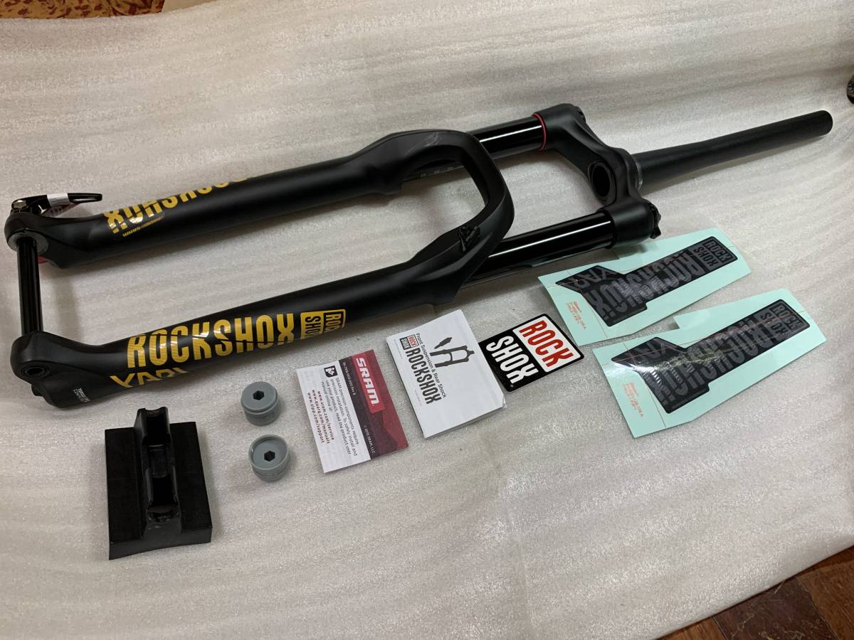 新品 未使用 ROCKSHOX YARI RC 29er 15X110 160 140mm 両用トラベル boost