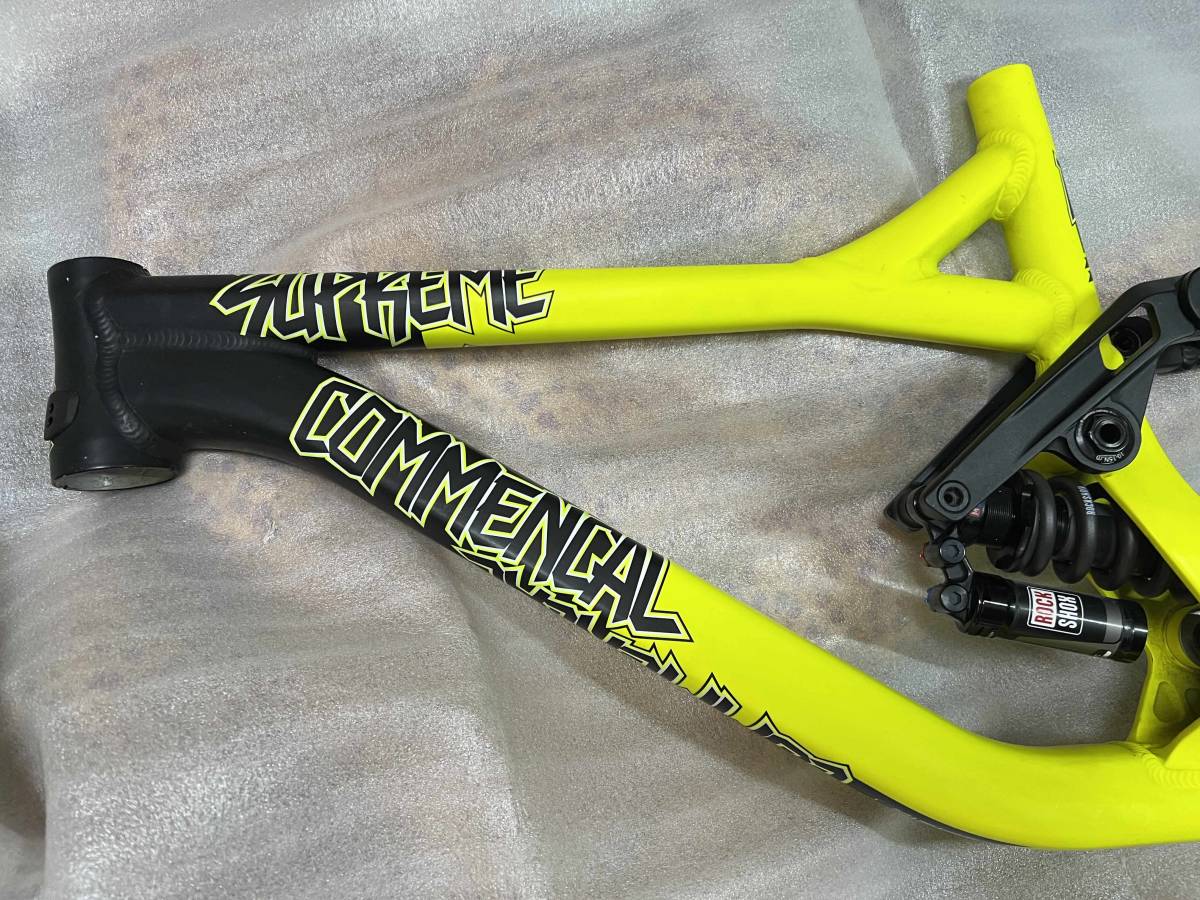 Commencal コメンサル SUPREME DH V3 COMP 650B MTBフレーム 2015年 Mサイズ_画像2