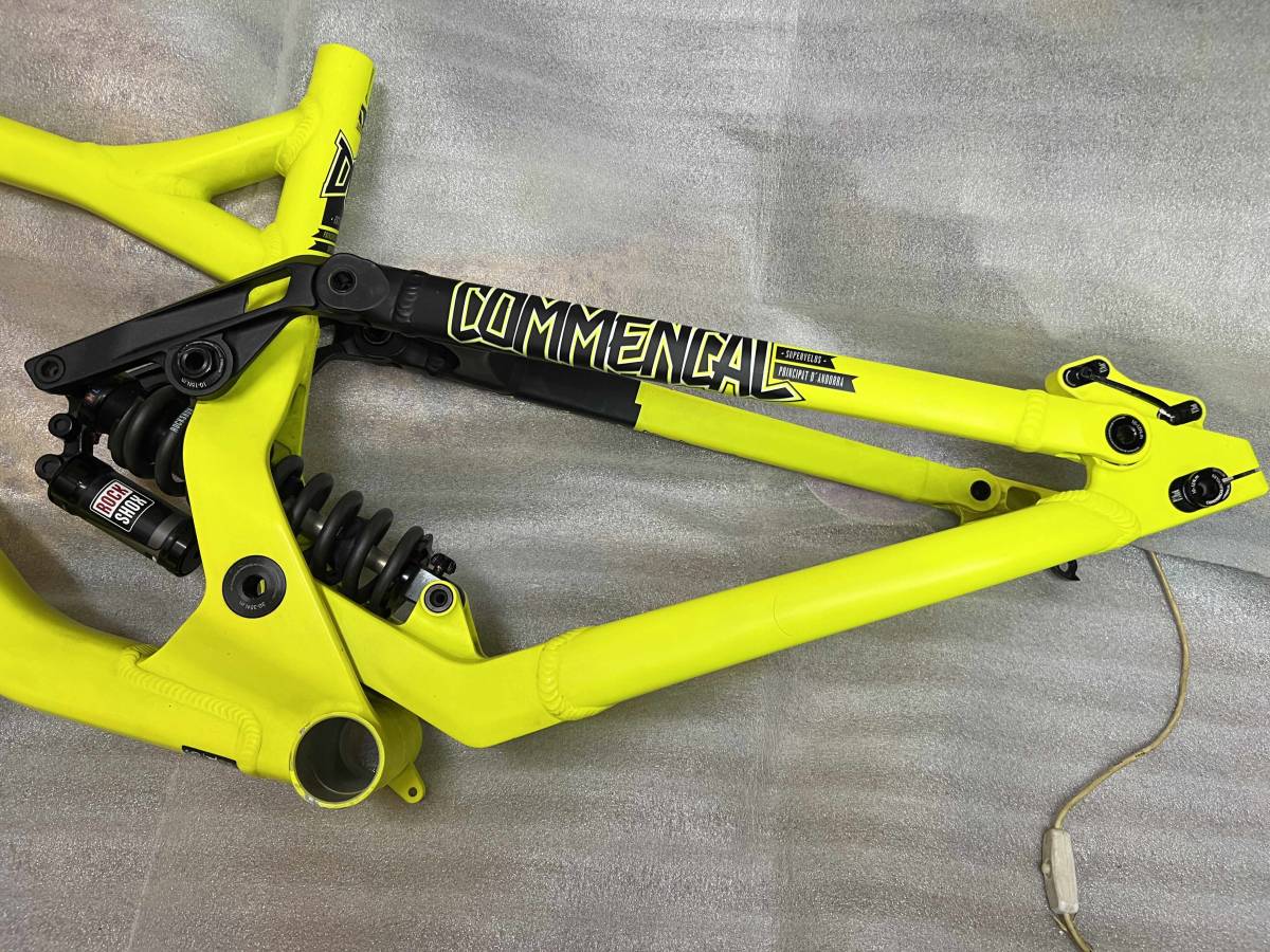 Commencal コメンサル SUPREME DH V3 COMP 650B MTBフレーム 2015年 Mサイズ_画像3