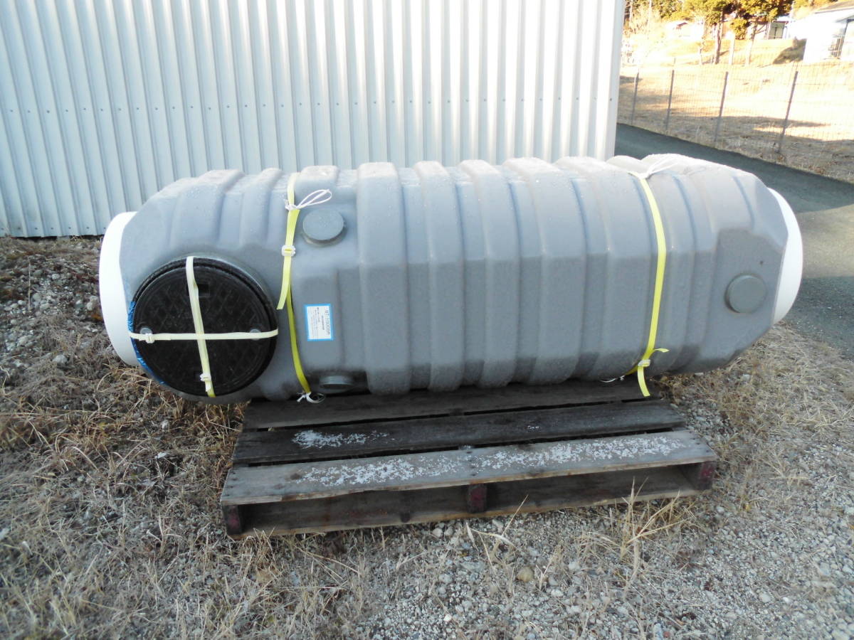 愛知の薪屋　便槽用タンク　ＢＴ－1000ＳＲ　1000Ｌ　仮設トイレ増設　雨水貯水など　使い方色々　未使用品　引取限定