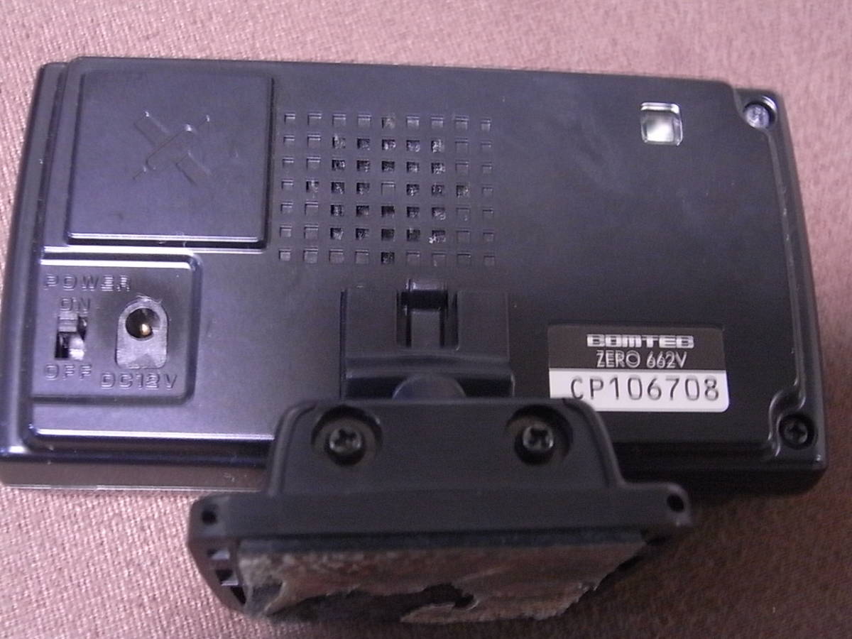 コムテック ZERO 662V 高性能レーダー探知機 Gモニター搭載 実写警報 スピードメーター機能　中古_画像3