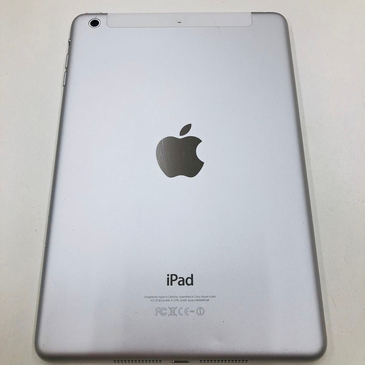 アップル iPad mini2（64GB）ドコモ アイパッド