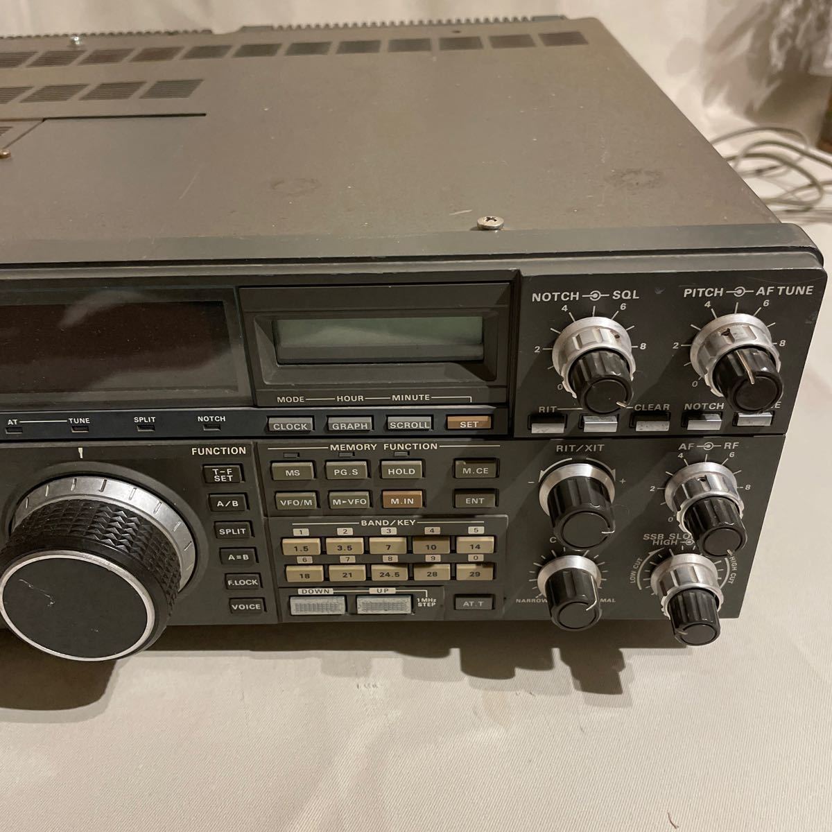 【現状品】Kenwood TS-940S トランシーバー ジャンク TRANSCEIVER ALL MODE _画像3