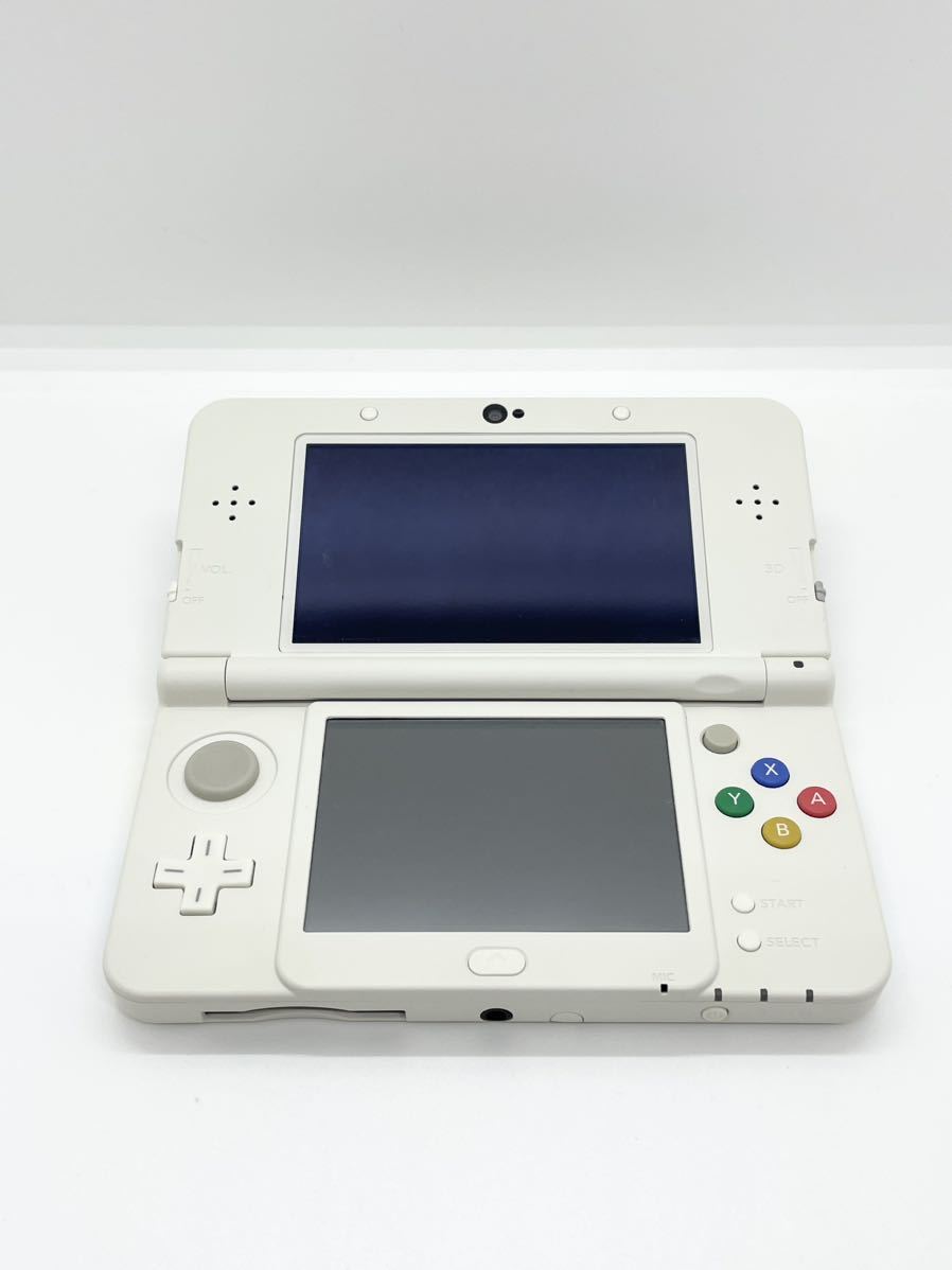 Nintendo NEW ニンテンドー 3DS ホワイト きゃりーぱみゅぱみゅ - その他