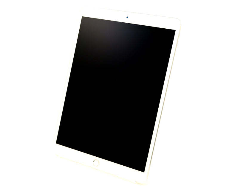 ジャンク品 iPad Pro 10.5インチ 64GB シルバー Wi-Fi+Cellularモデル au SIMロック未解除 本体のみ_画像2