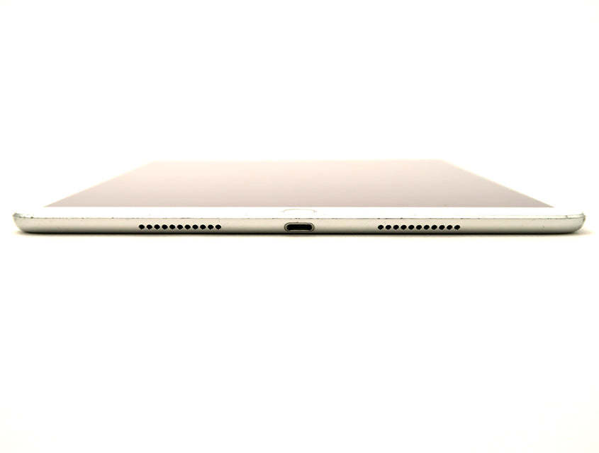 ジャンク品 iPad Pro 10.5インチ 64GB シルバー Wi-Fi+Cellularモデル au SIMロック未解除 本体のみ_画像6