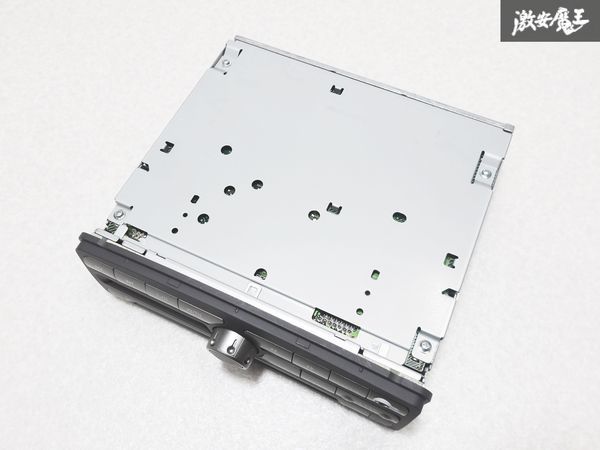 保証付 日産 純正 AK12 マーチ CD プレイヤー オーディオ デッキ 1DIN 28185-CT40D CQ-JN8704AD 本体のみ 即納 棚N-2_画像7