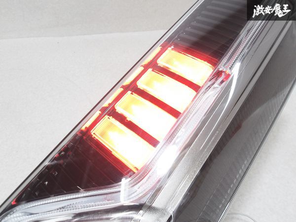 ★点灯OK★ スズキ 純正 MK53S スペーシアカスタム LED テール レンズ テール ランプ 右 右側 運転席側 KOITO 220-5938M 即納 棚P-2_画像9