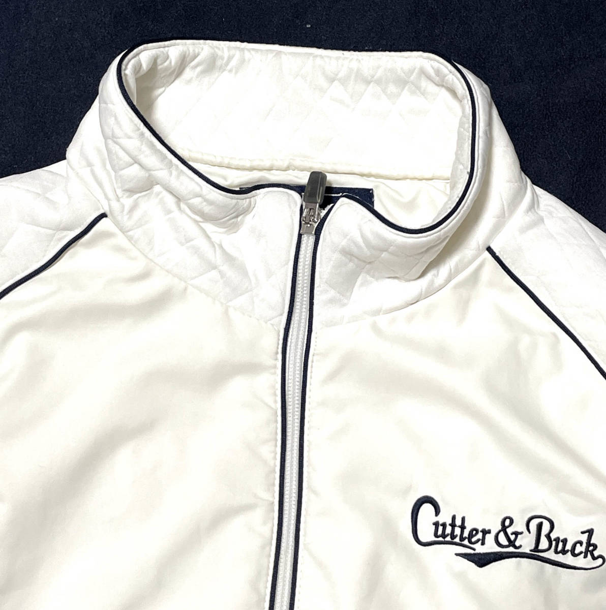 冬向け★CUTTER&BUCKカッターアンドバック★厚手一部撥水　モックネック　フルジップジャケット★メンズ大きめLサイズ位★全国送料５２０円_画像2