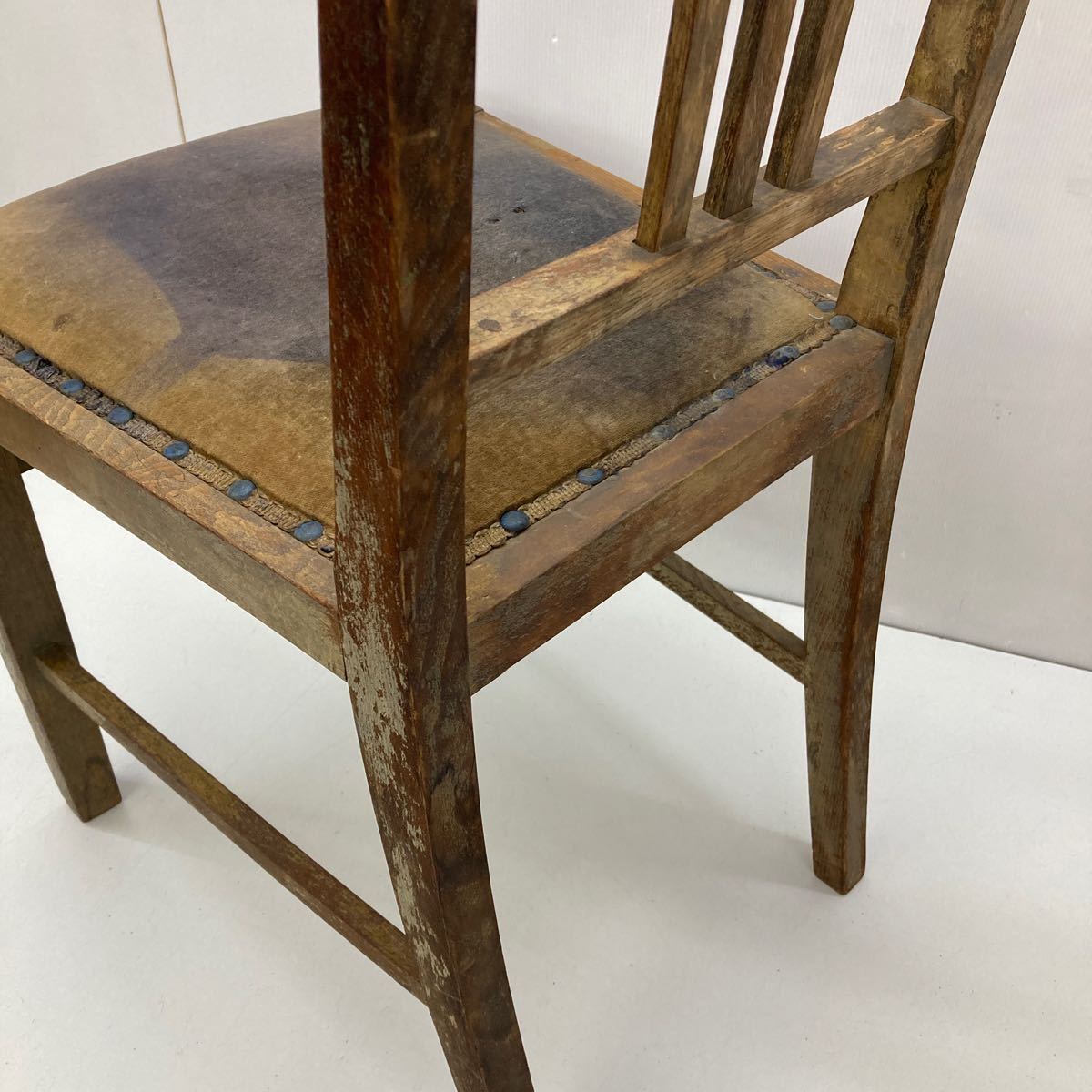 古びた椅子　チェア　インテリア　花台　アンティーク　モダン　レトロ　家具　ビンテージ 管理YJ１_画像8