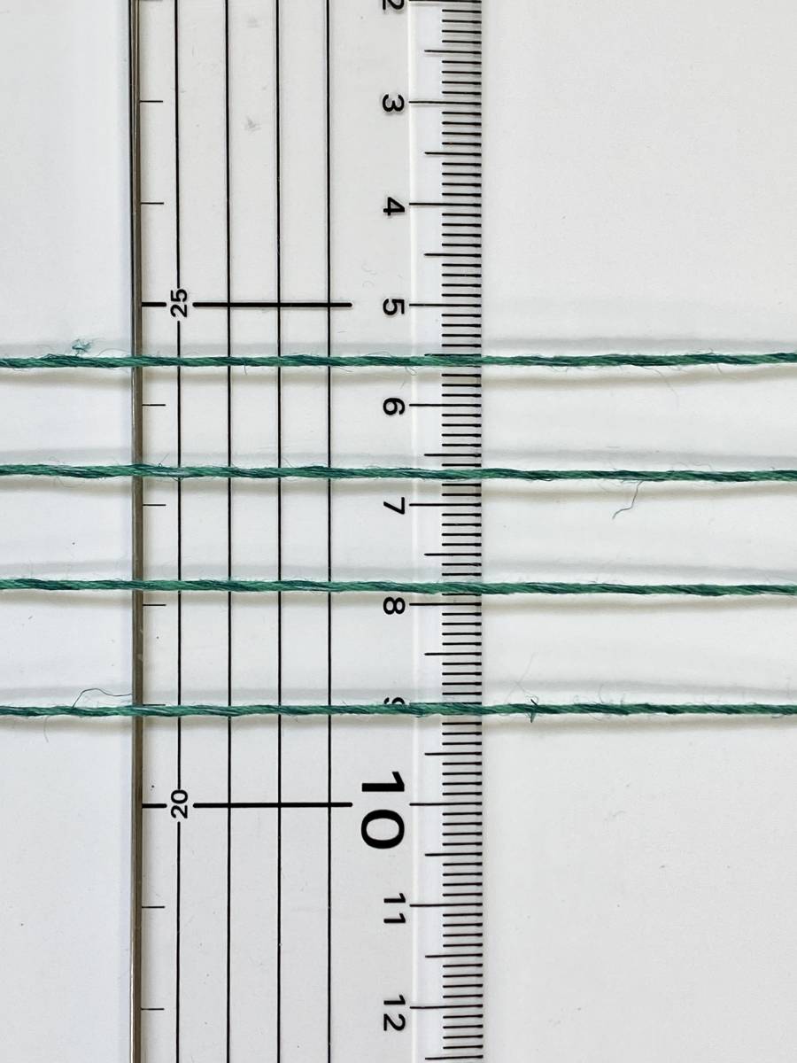 綺麗なグリーンの多素材杢調ヤーン 100g 【検索】お買い得 マルシェ 人気 通販 シュシュ ピアス アクセサリー 手編み タッセル 引き揃え糸の画像2