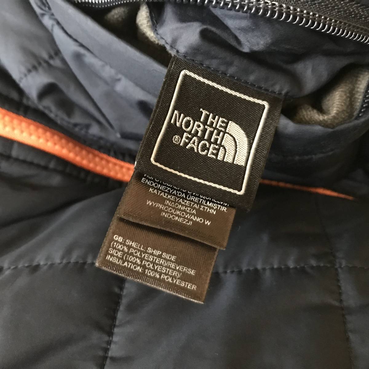 THE NORTH FACE BOY'S/GARCONS ザ ノース フェイス ボーイズ フルジップ リバーシブルパーカー 刺繍入り 美品 size M/M (10/12)_画像8