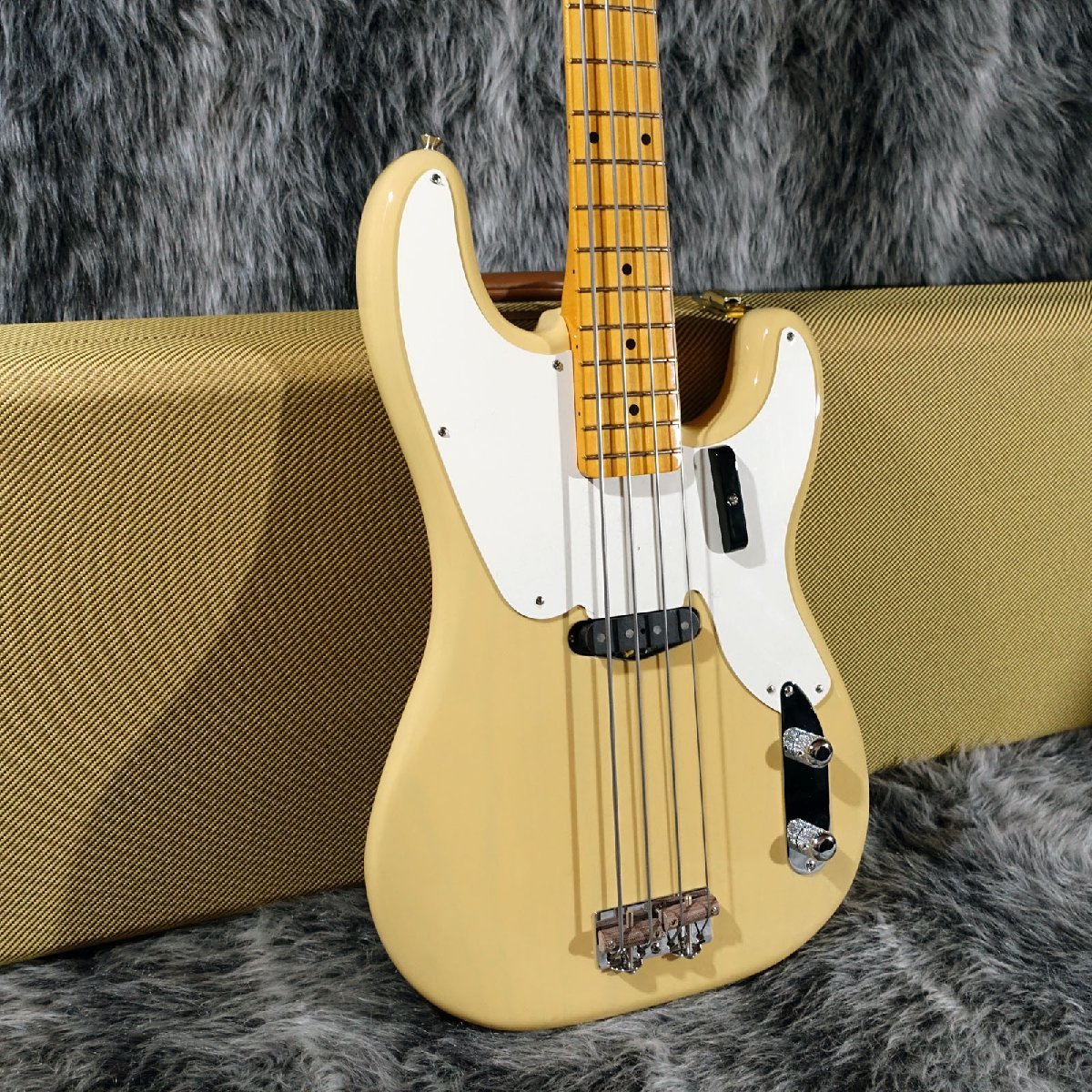 フェンダー Fender USA American Vintage II 1954 Precision Bass Maple Fingerboard Vintage Blonde