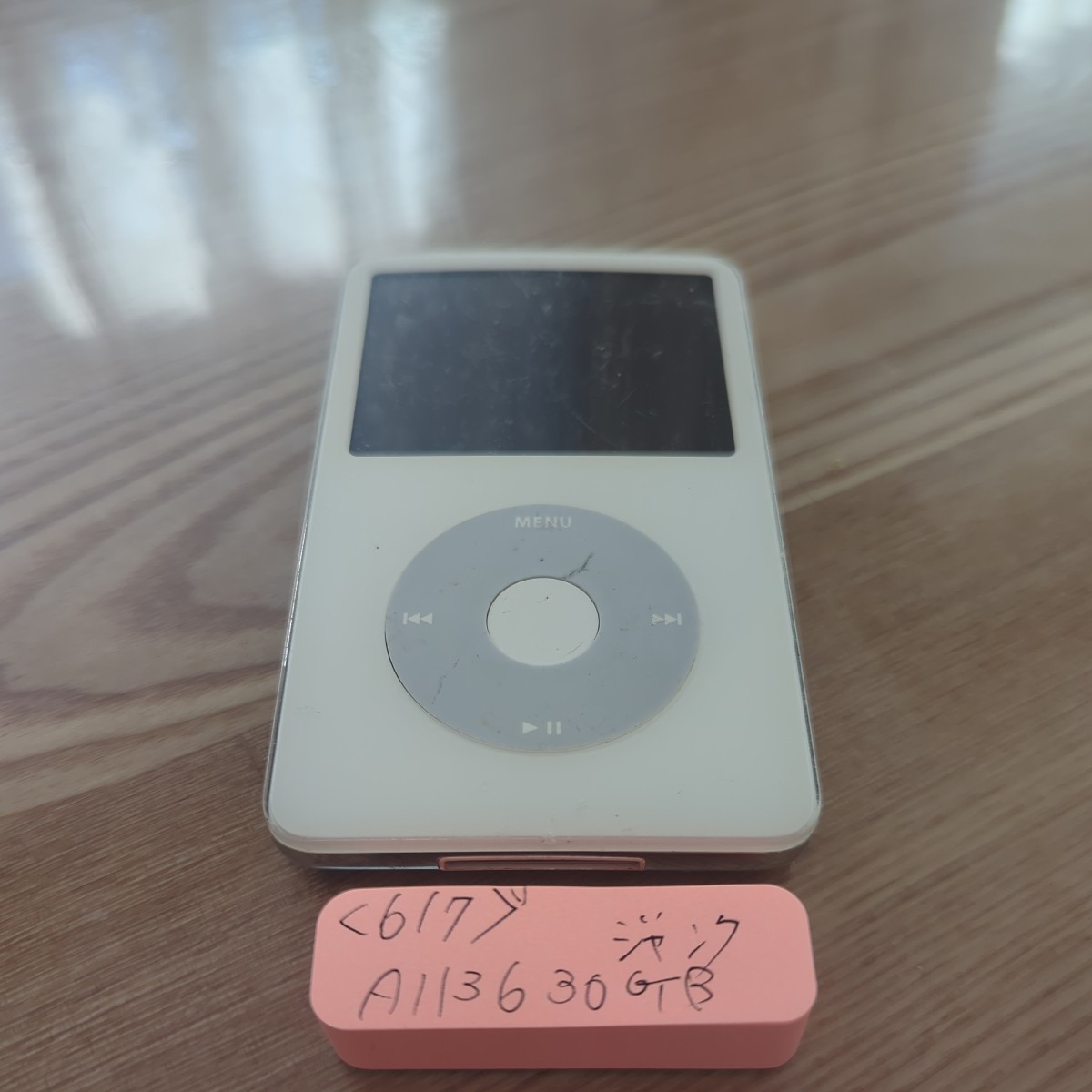 〈617〉iPod classic 第5世代 A1136 30GB 本体のみ中古　ジャンク品_画像1